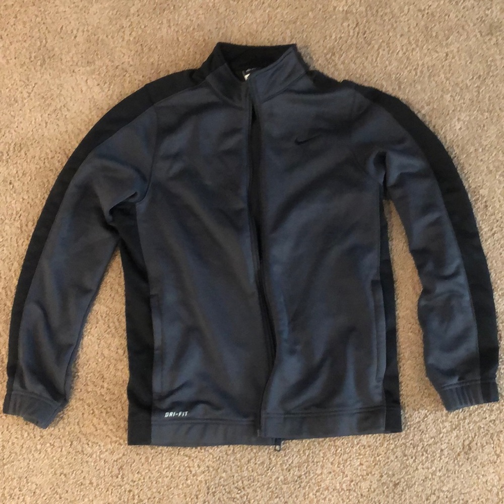 Nike dri-fit jacket